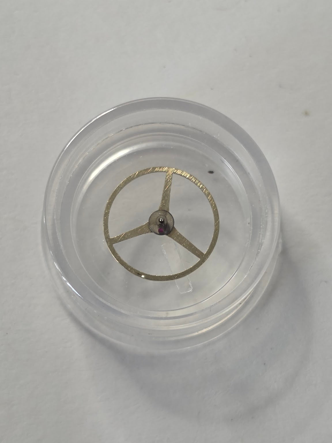 Balancier réglé à 3 bras avec spiral sous capsule d'origine (Incabloc / Réf. ISO 721) - HS (H. Sandoz & Fils / Henschoz SA) - HS P.62A - P.76
