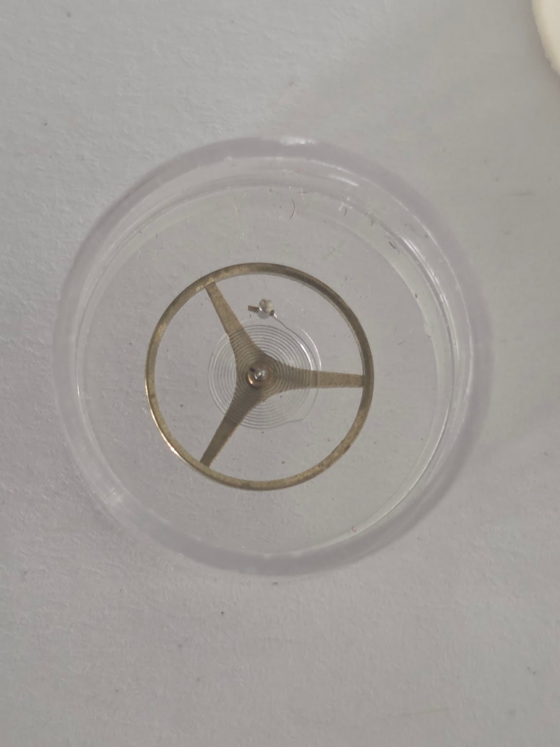 Balancier réglé à 3 bras avec spiral sous capsule rigide d'origine (Réf. ISO 721) - Cupillard Besançon / HS (H. Sandoz & Fils) - HS P 62 (H.S. P 62)