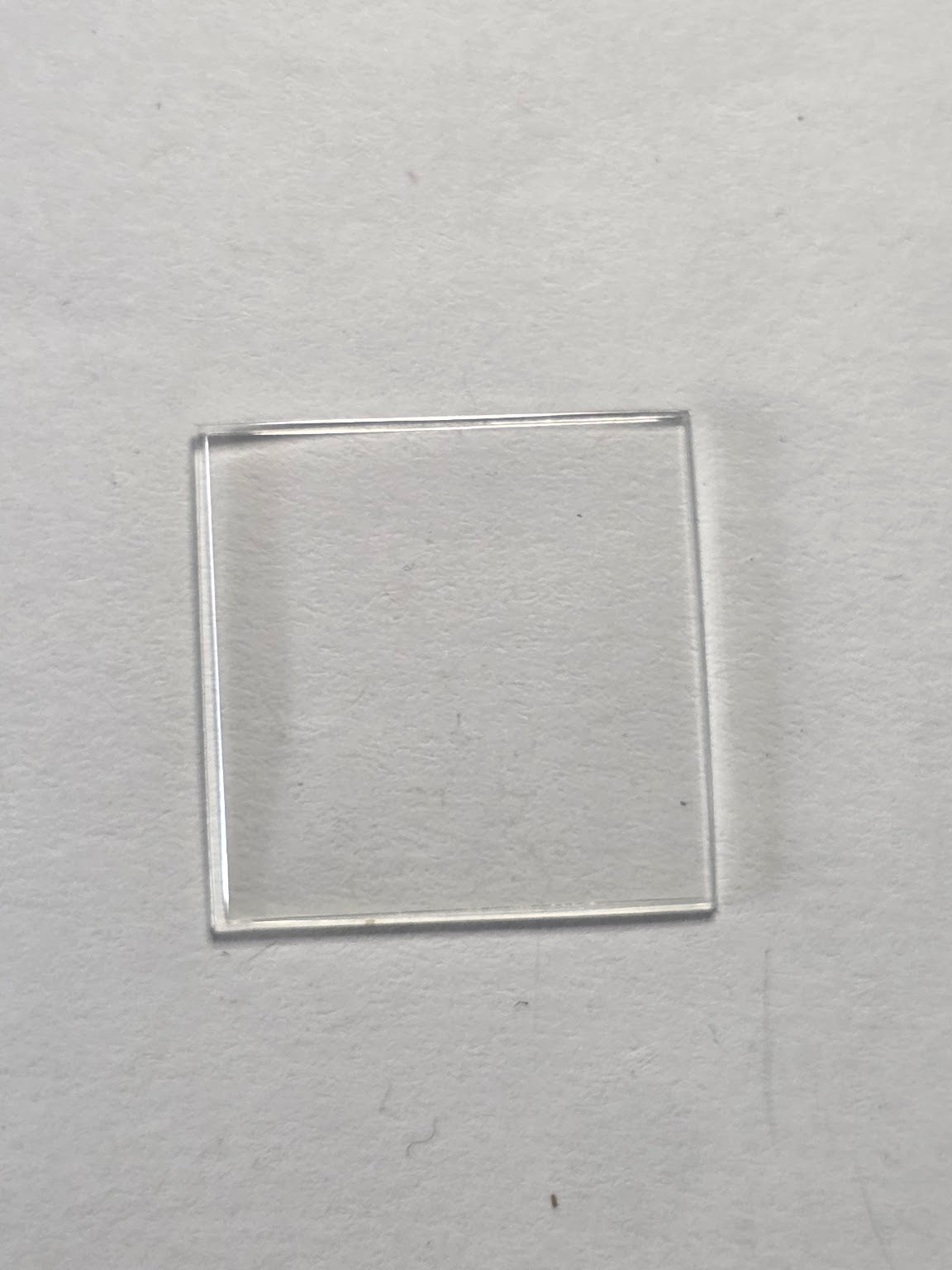 [AM227] Movado - Movado Cal. 99 - Lot de 2 glaces Plexi carrées non étanches (Réf. G 5309 - 77)