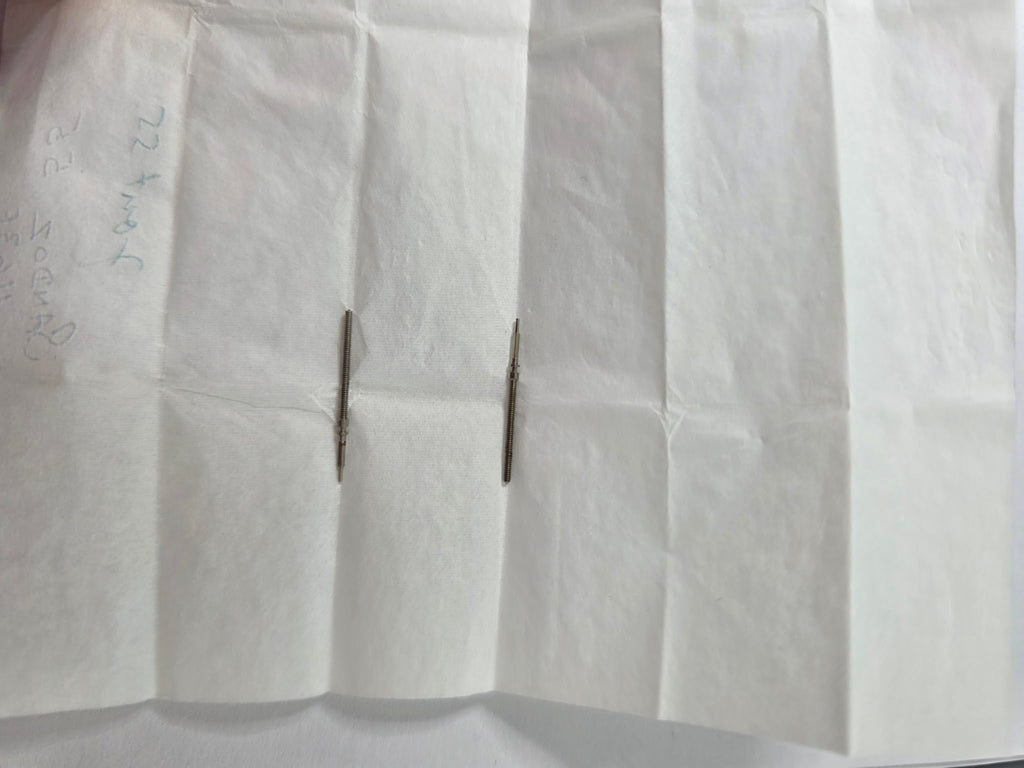 Lot de 2 tiges de remontoir (Aufzugswellen / Réf. 1163F / Font 55) - Sandoz / Fontainemelon (Font 55) - Font 55 / 1163F