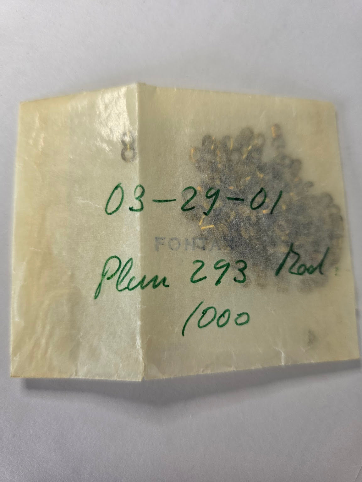 Pochette de 100 micro-fournitures A DETERMINER - Fontax / Générique Suisse - Réf. 03-29-01 / 293 Rad